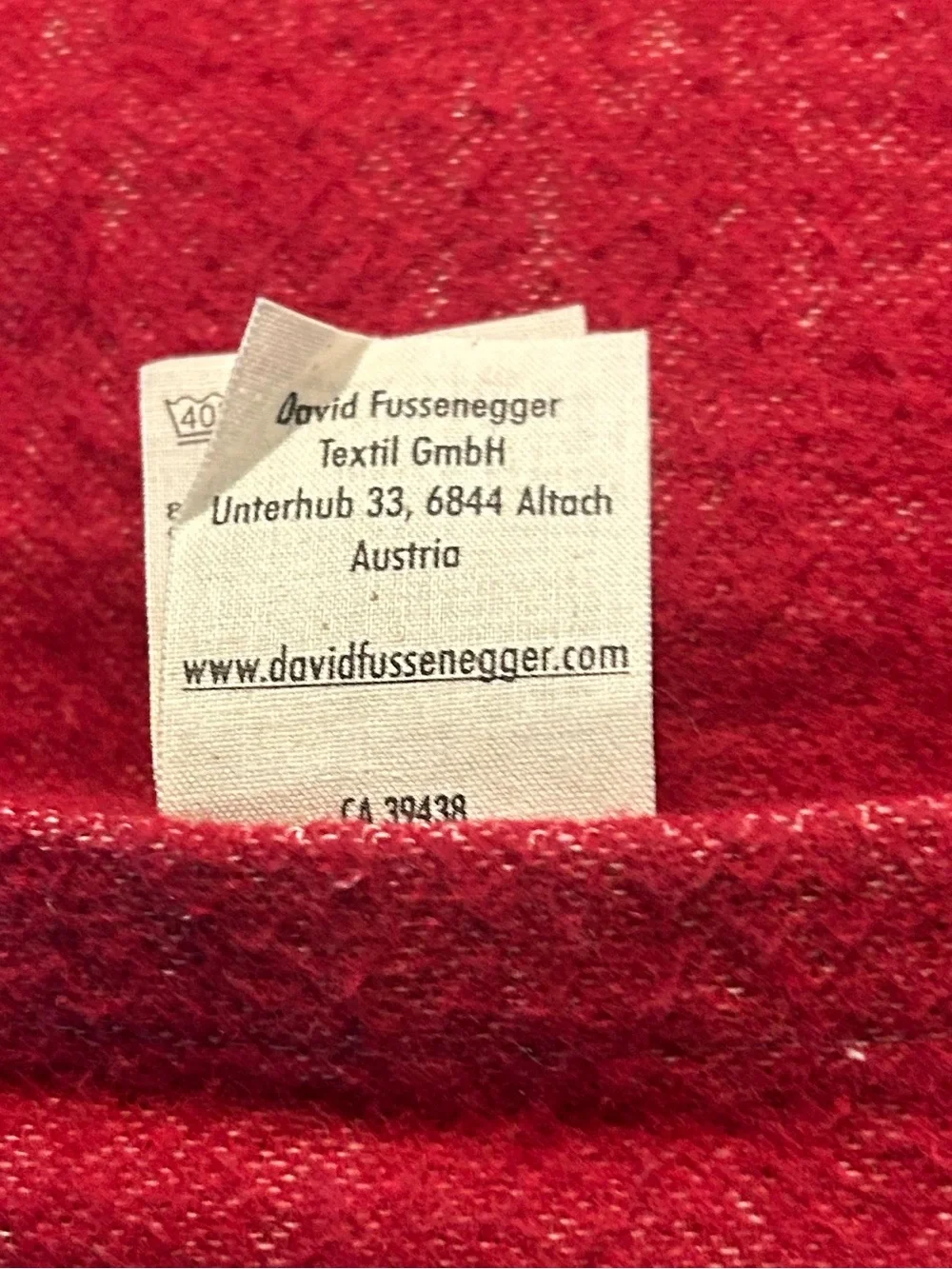 ••NWT David Fussenegger Red 